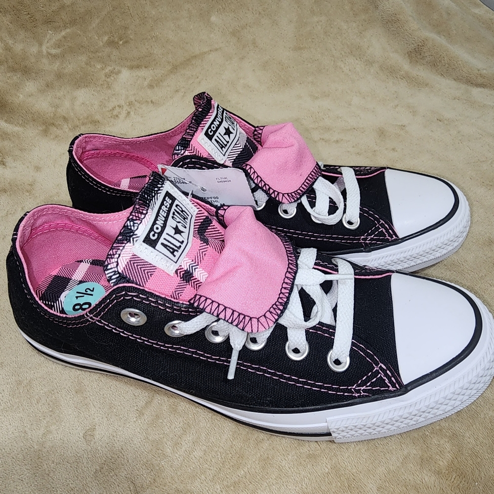 CONVERSE LOW TOPS **BRAND NEW NEVER WORN** WITH TAGS